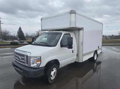Used 2009 14 ' Box Truck for sale