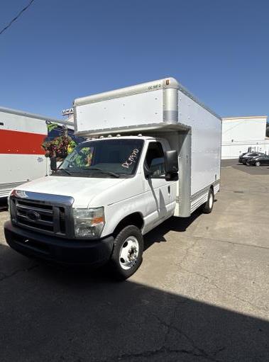 Used 2009 14 ' Box Truck for sale