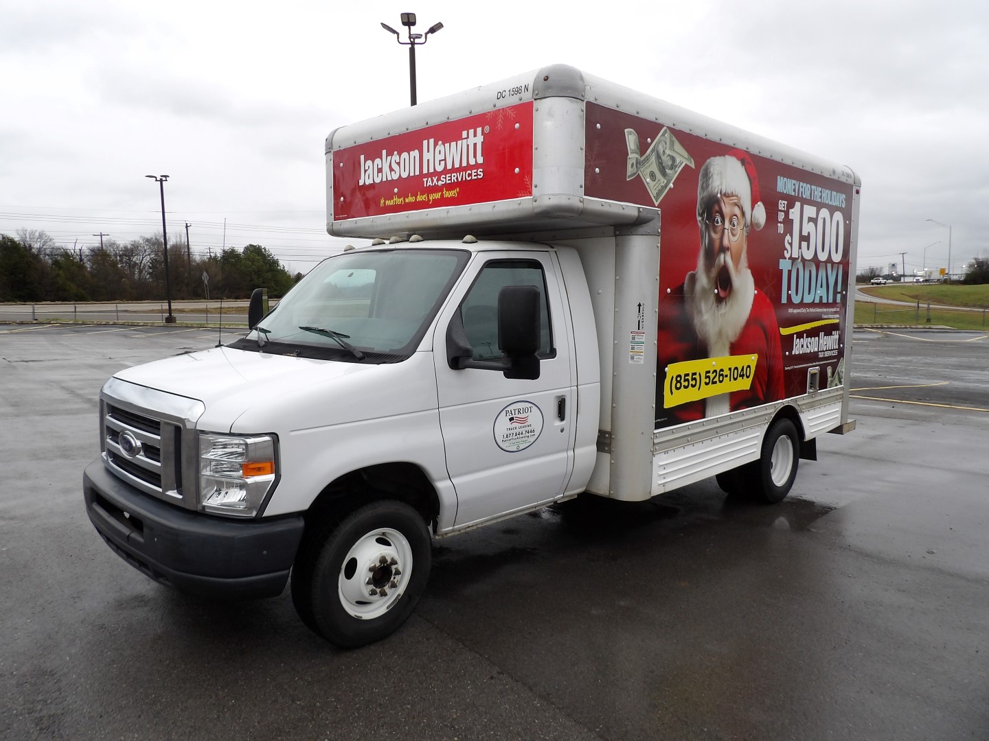 Used 2010 14 ' Box Truck for sale
