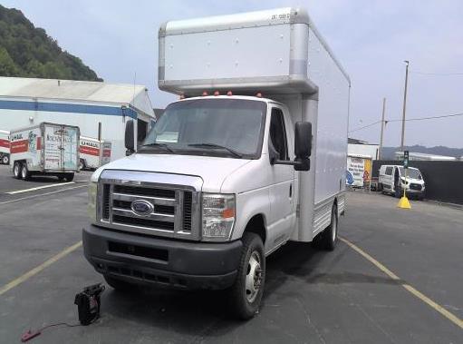 Used 2009 14 ' Box Truck for sale
