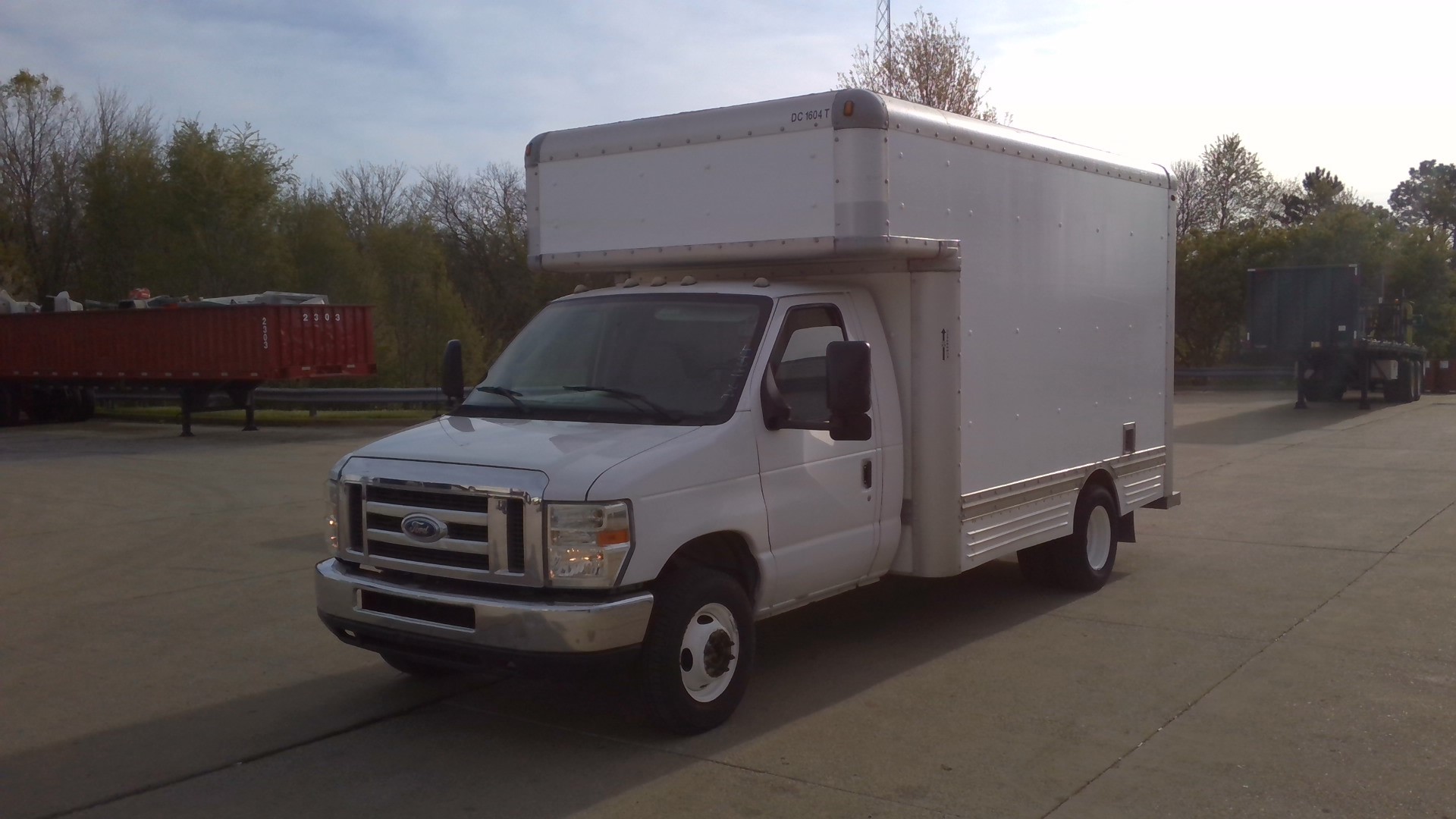 Used 2008 14 ' Box Truck for sale