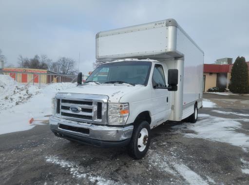 Used 2009 14 ' Box Truck for sale