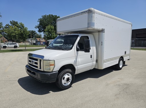Used 2010 14 ' Box Truck for sale
