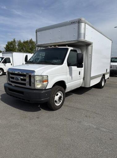 Used 2008 14 ' Box Truck for sale