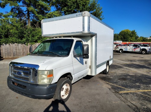 Used 2009 14 ' Box Truck for sale