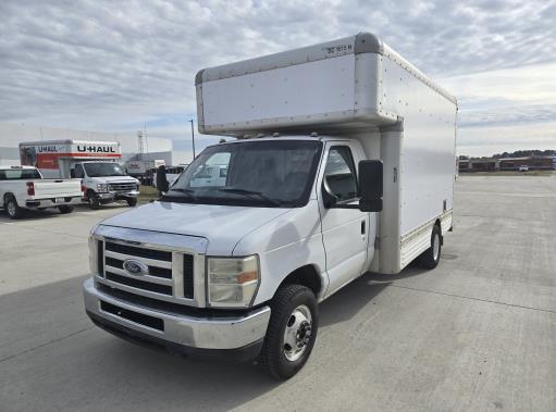 Used 2010 14 ' Box Truck for sale