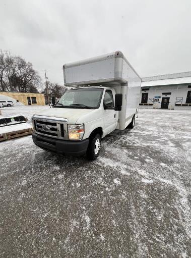 Used 2008 14 ' Box Truck for sale