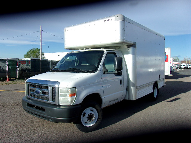 Used 2009 14 ' Box Truck for sale