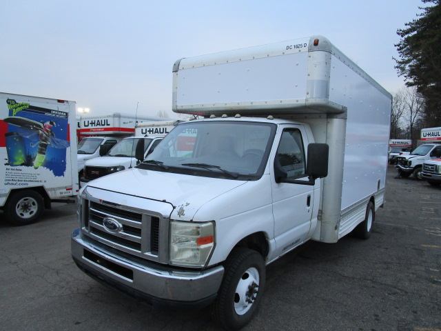 Used 2009 14 ' Box Truck for sale