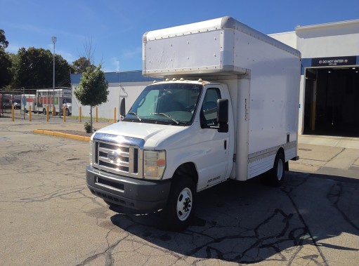 Used 2008 14 ' Box Truck for sale