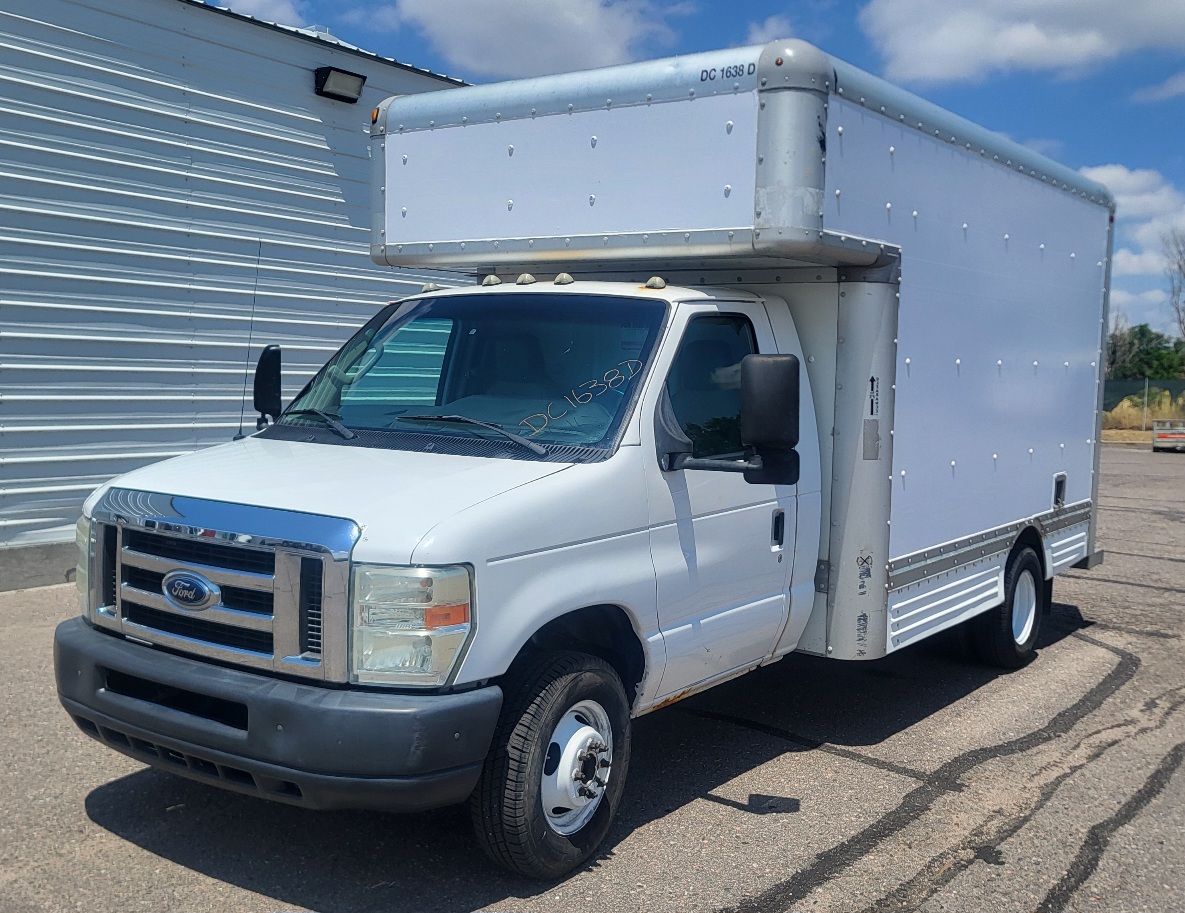 Used 2009 14 ' Box Truck for sale