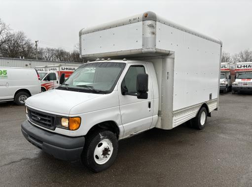 2007 14' Box Truck for Sale in Detroit, MI 48219 | U-Haul Truck Sales