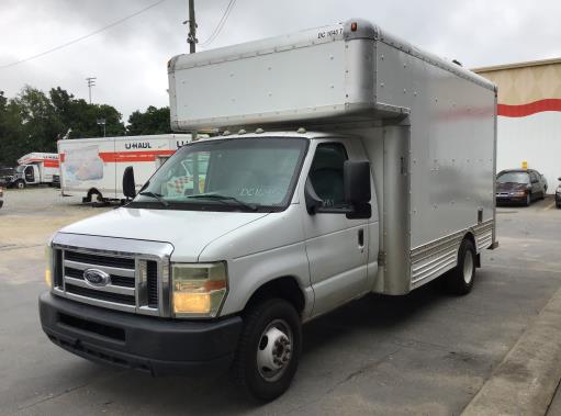 Used 2008 14 ' Box Truck for sale