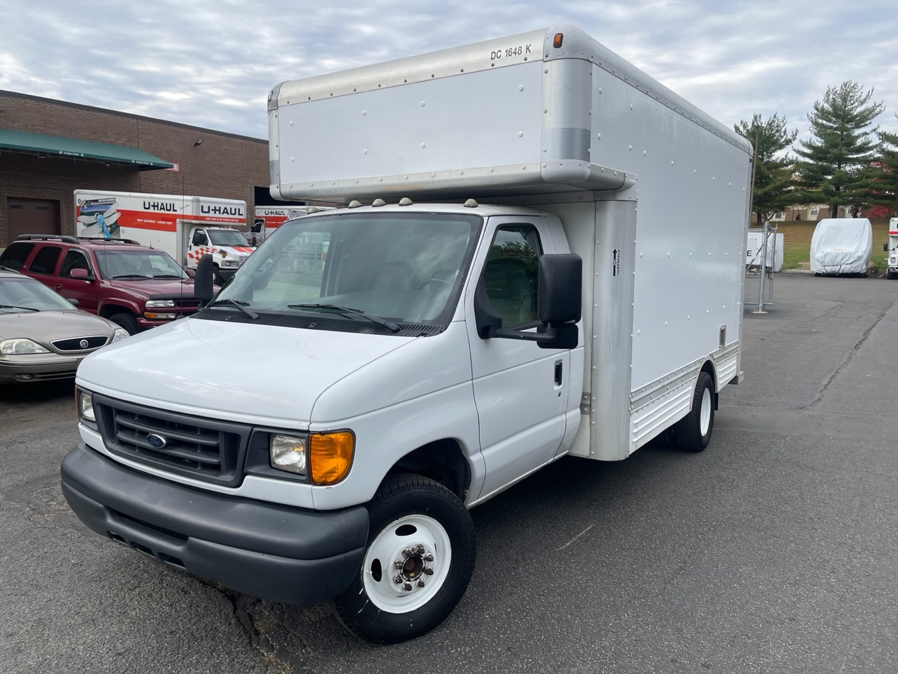 2007 14' Box Truck for Sale in Columbus, OH 43228 UHaul Truck Sales