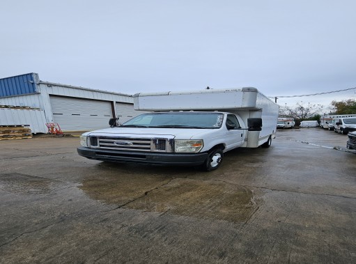 Used 2010 14 ' Box Truck for sale