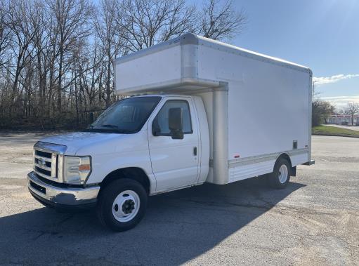 Used 2009 14 ' Box Truck for sale