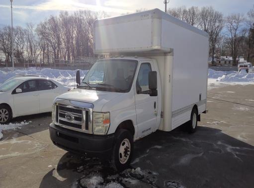 Used 2010 14 ' Box Truck for sale
