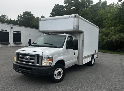 Used 2008 14 ' Box Truck for sale