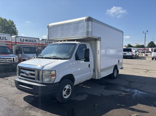 Used 2009 14 ' Box Truck for sale