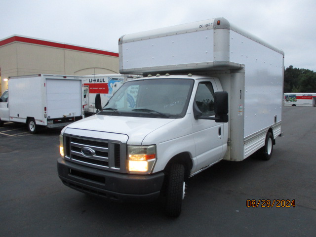 Used 2008 14 ' Box Truck for sale