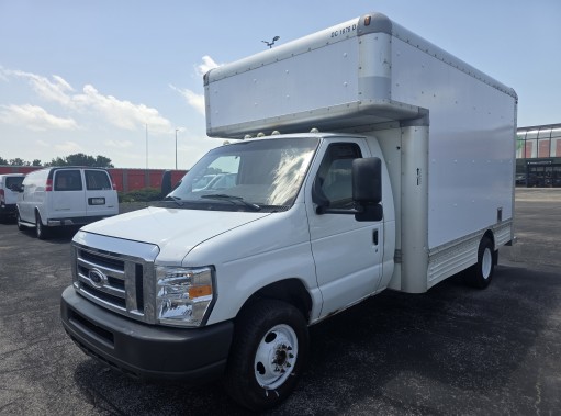 Used 2009 14 ' Box Truck for sale