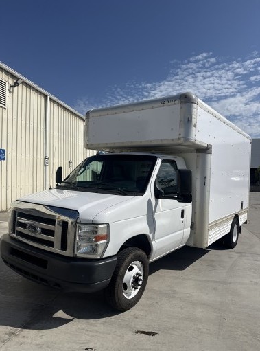 Used 2010 14 ' Box Truck for sale