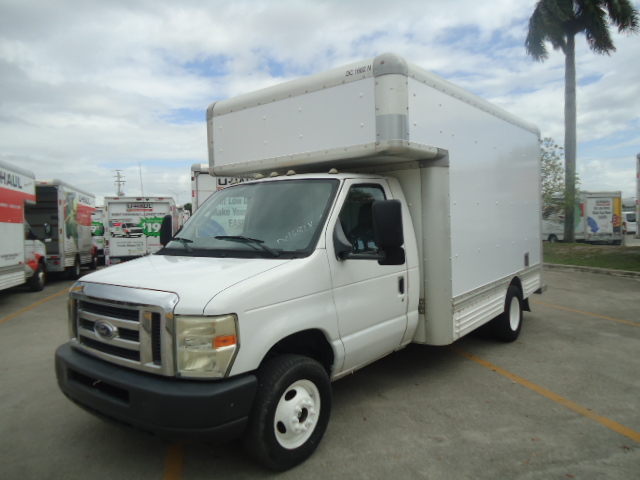 Used 2010 14 ' Box Truck for sale