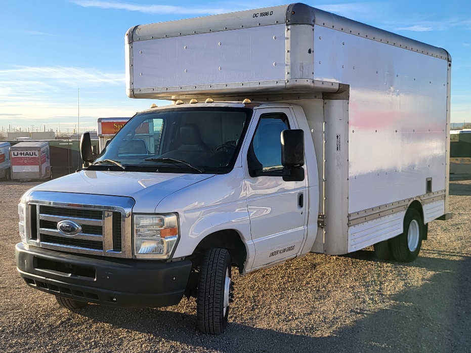 Used 2009 14 ' Box Truck for sale