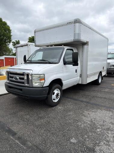 Used 2010 14 ' Box Truck for sale