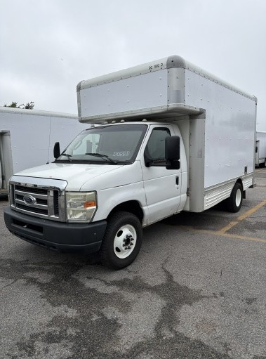 Used 2009 14 ' Box Truck for sale