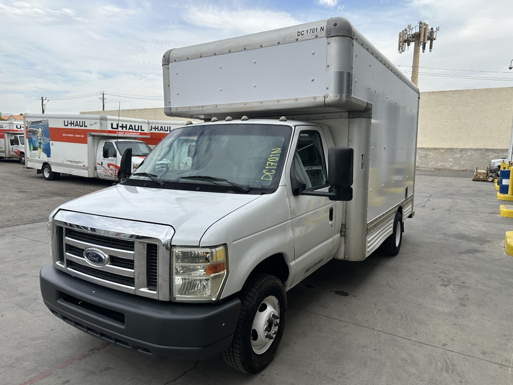 Used 2010 14 ' Box Truck for sale