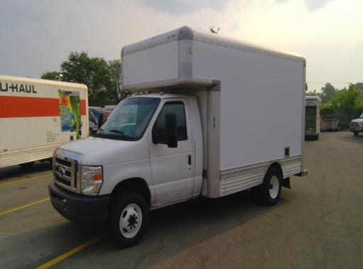 Used 2009 14 ' Box Truck for sale