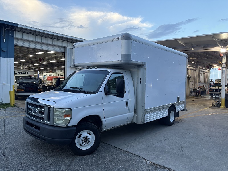 Used 2008 14 ' Box Truck for sale