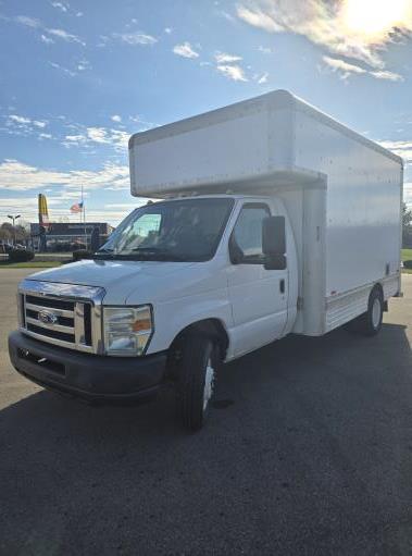 Used 2009 14 ' Box Truck for sale