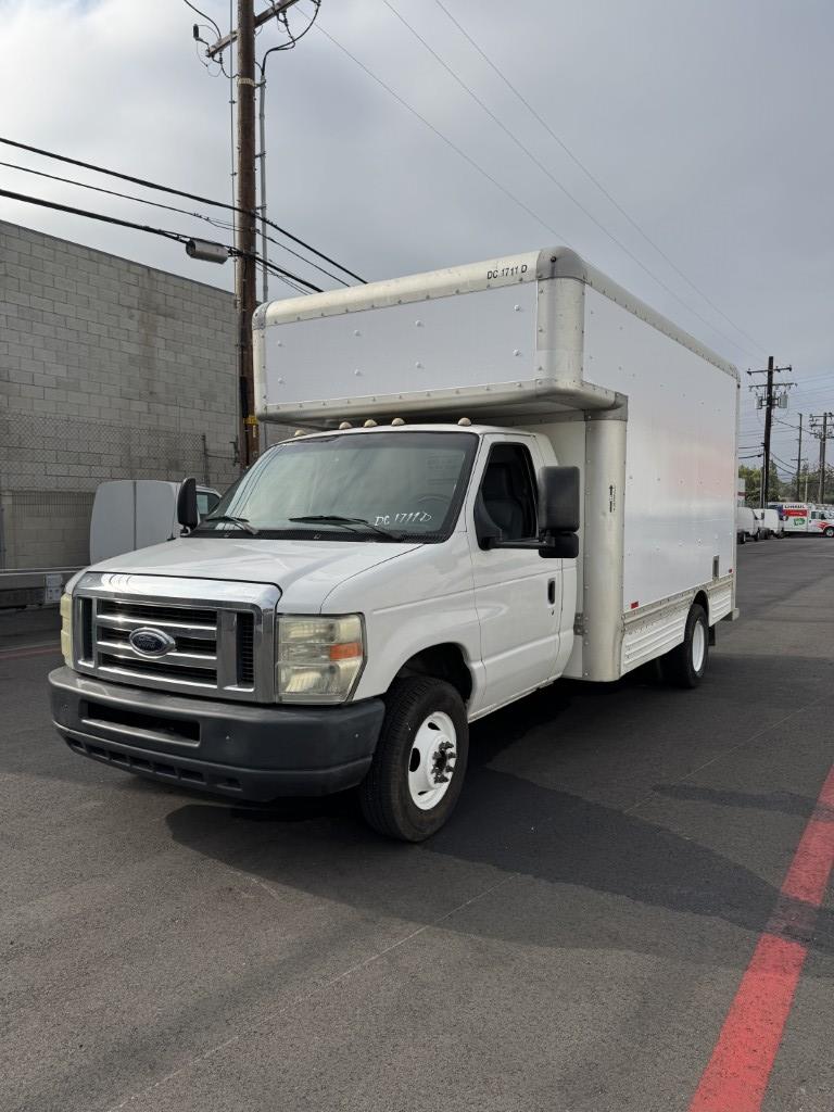 Used 2009 14 ' Box Truck for sale