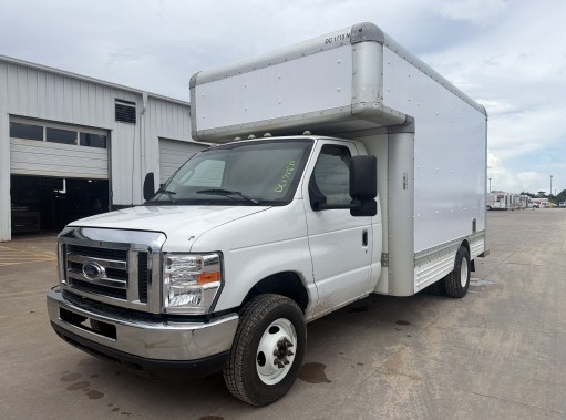 Used 2010 14 ' Box Truck for sale