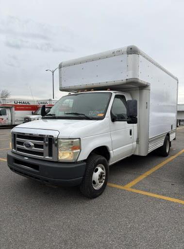 Used 2008 14 ' Box Truck for sale