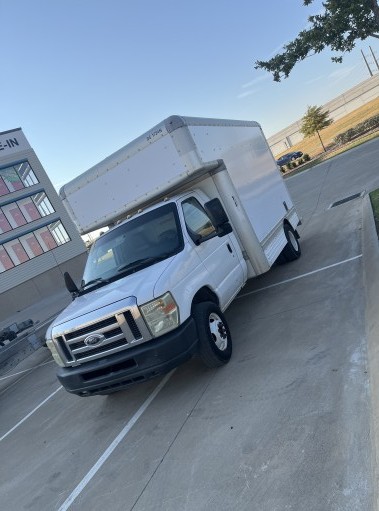 Used 2010 14 ' Box Truck for sale
