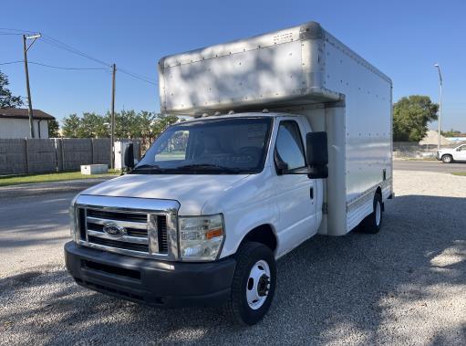 Used 2009 14 ' Box Truck for sale