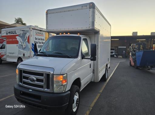 Used 2009 14 ' Box Truck for sale