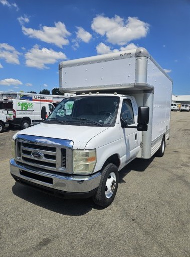 Used 2010 14 ' Box Truck for sale