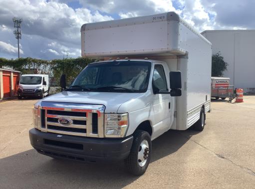 Used 2009 14 ' Box Truck for sale