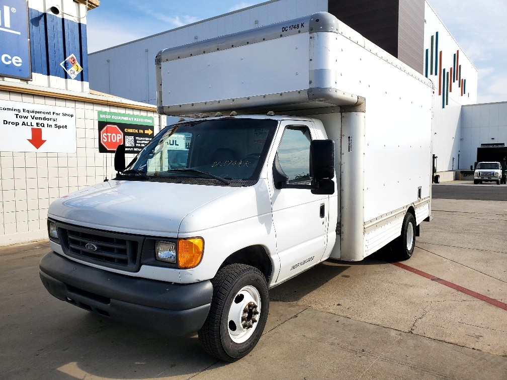 Used 2007 14 ' Box Truck for sale