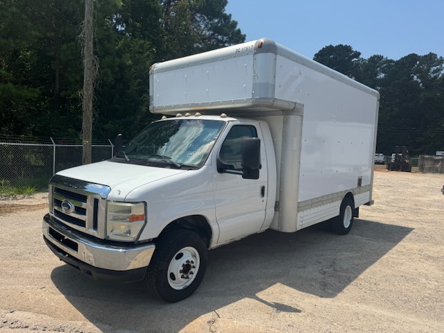 Used 2008 14 ' Box Truck for sale