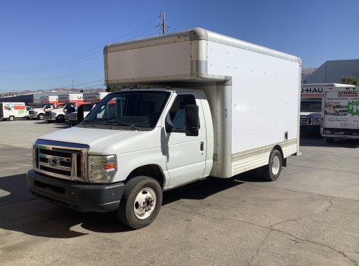 Camión con caja de 201214 ft usado a la venta