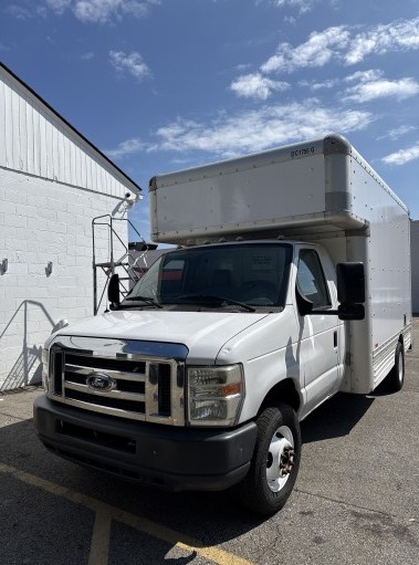 Used 2012 14 ' Box Truck for sale