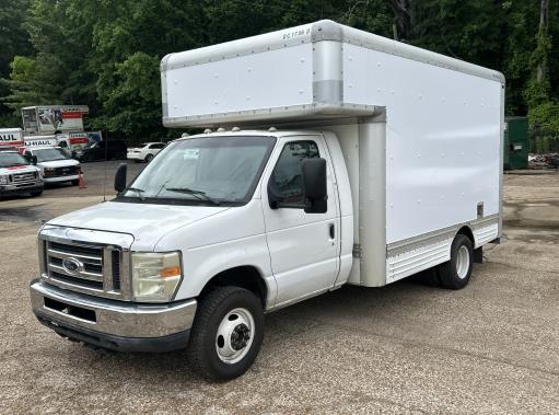 Used 2009 14 ' Box Truck for sale