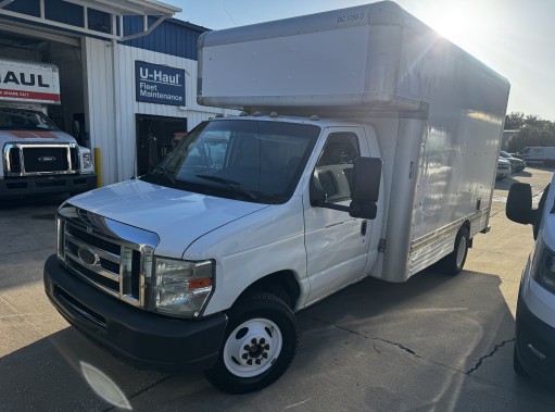 Used 2009 14 ' Box Truck for sale