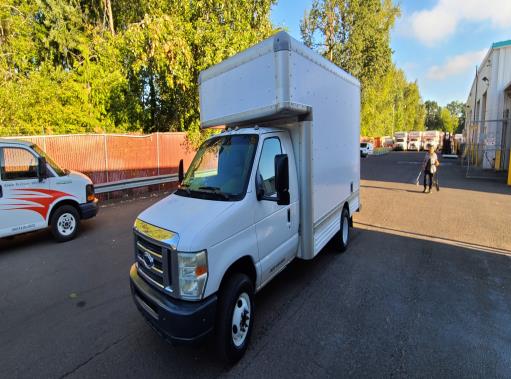 Used 2009 14 ' Box Truck for sale