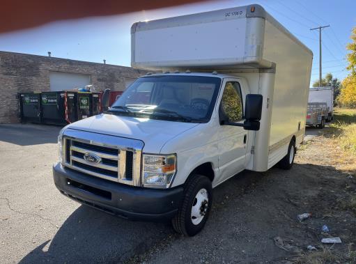 Used 2009 14 ' Box Truck for sale